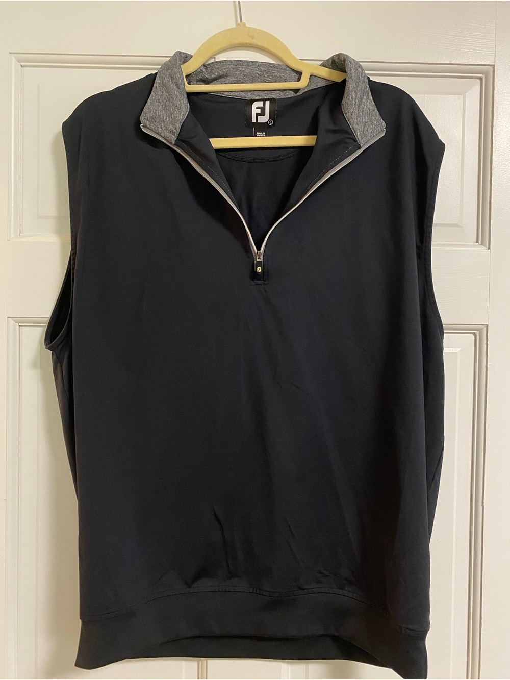 FootJoy Men’s Black Quarter-Zip Golf Vest